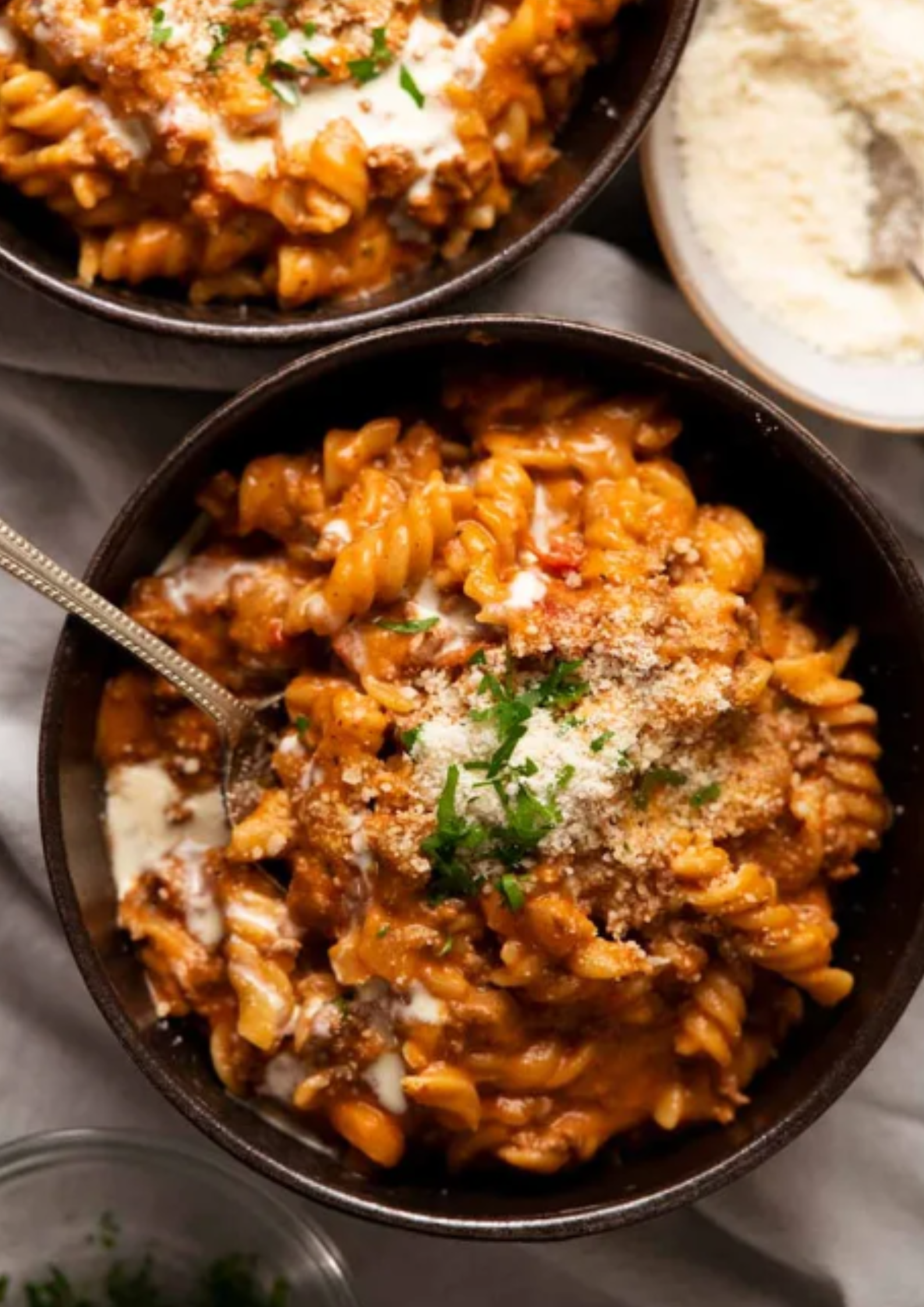 20-Minute Creamy Beef Pasta 🍝 (The Ultimate Quick Weeknight Dinner!)